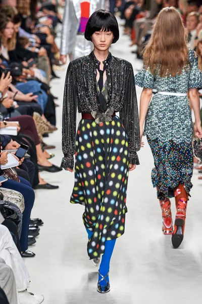 Look 23